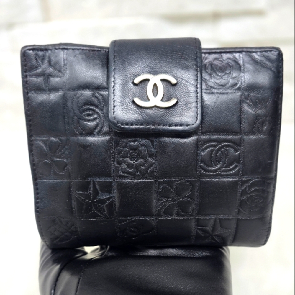 CHANEL Black Quilted Wallet